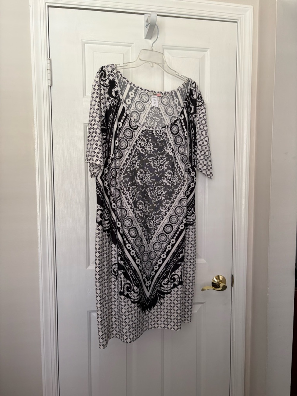 Black & White Patterned Women's Dress